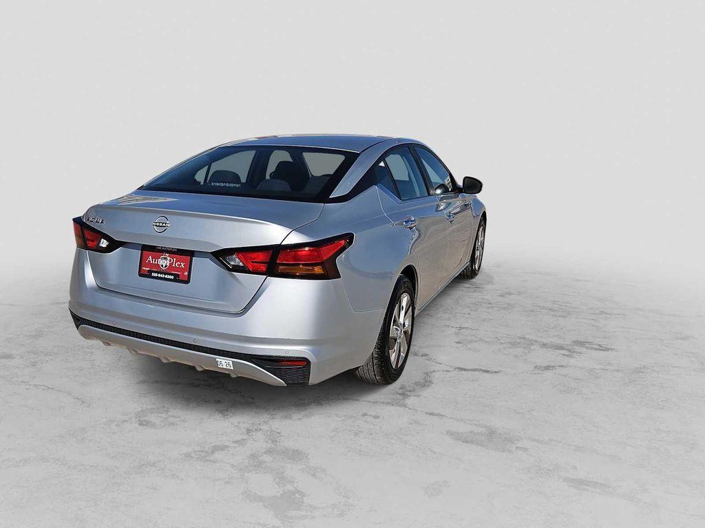 used 2023 Nissan Altima car, priced at $19,152