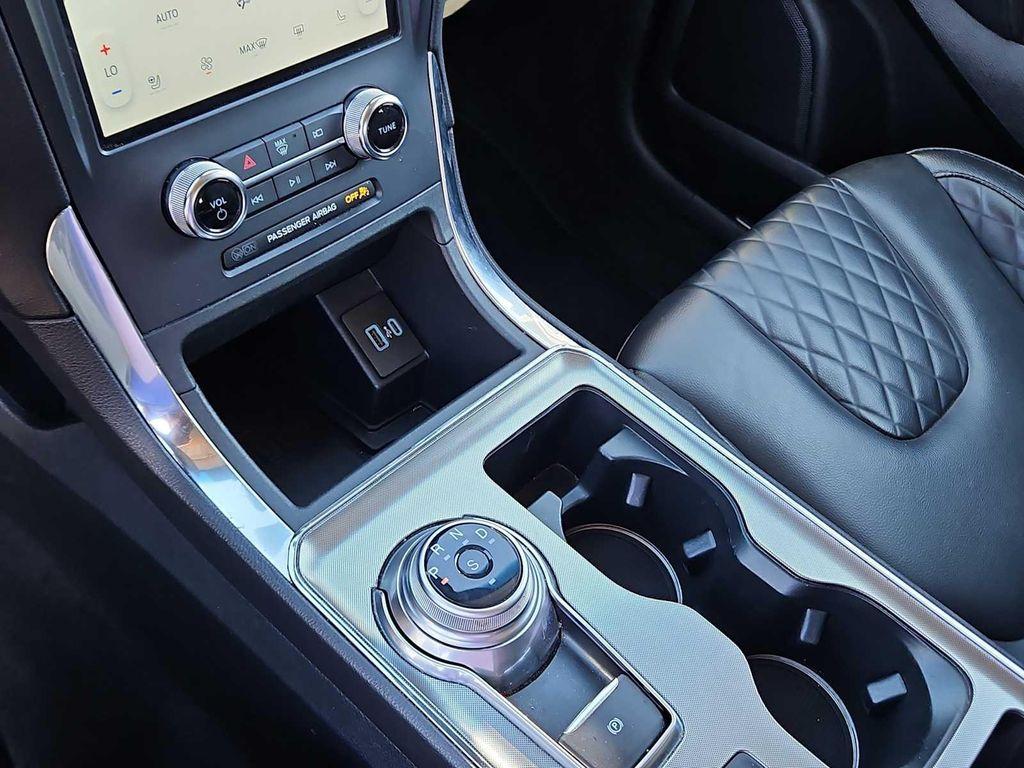 used 2024 Ford Edge car, priced at $24,989