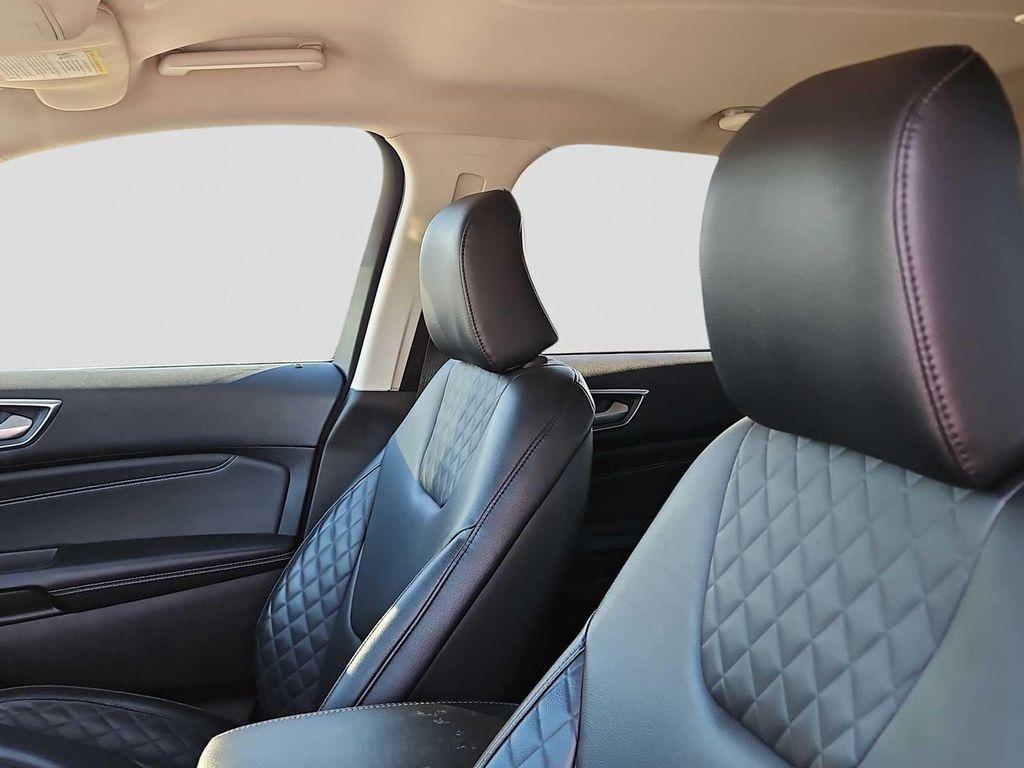 used 2024 Ford Edge car, priced at $24,989