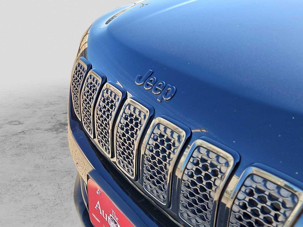 used 2019 Jeep Cherokee car, priced at $15,999