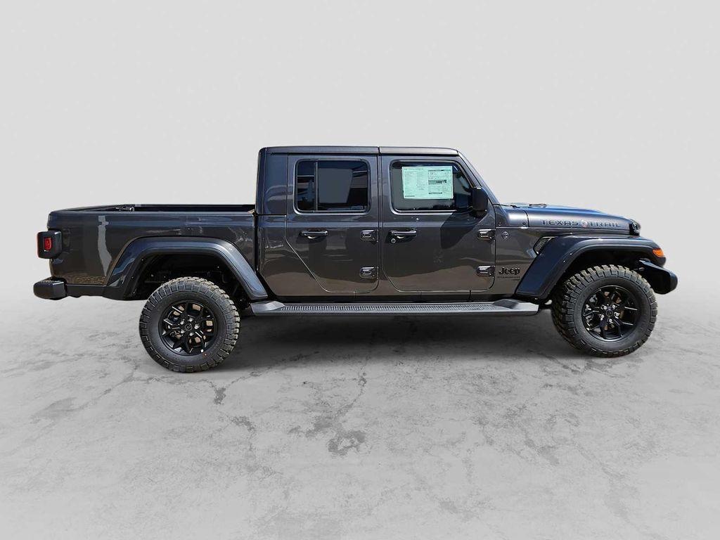 new 2026 Jeep Gladiator car, priced at $50,080