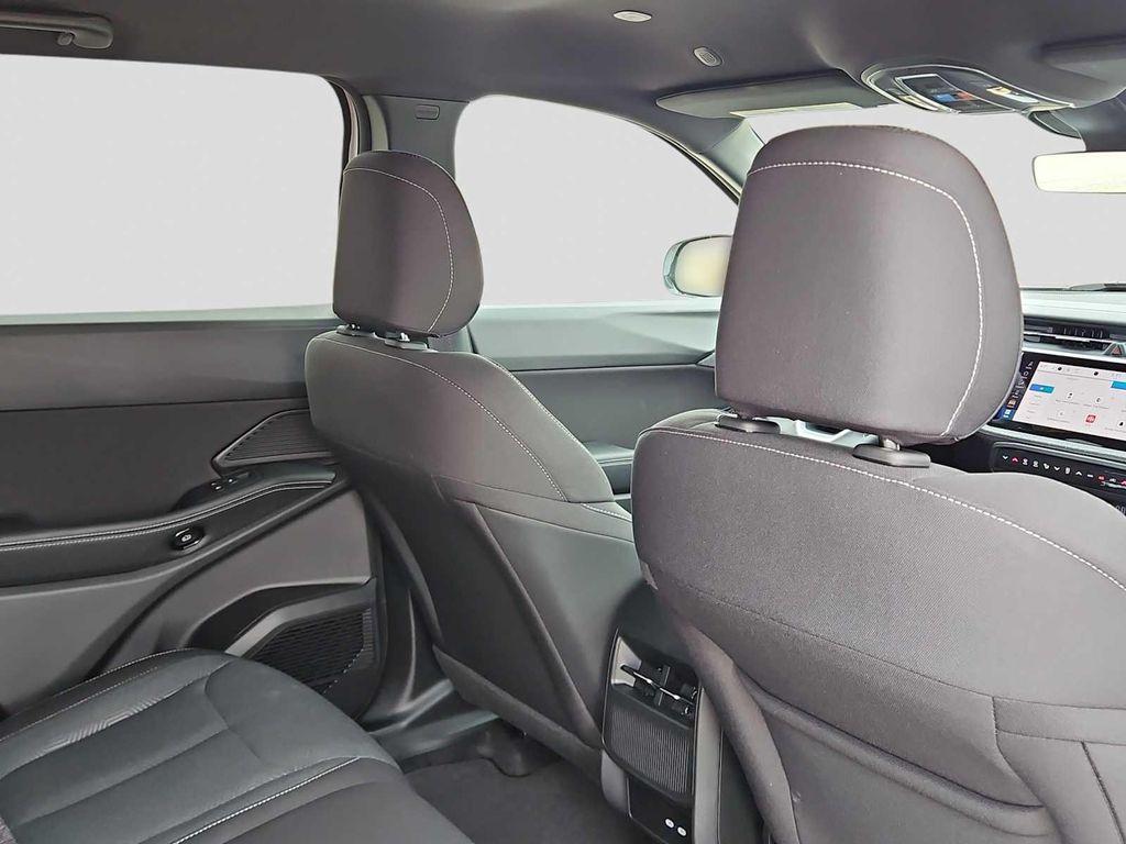 new 2026 Jeep Cherokee car, priced at $38,749