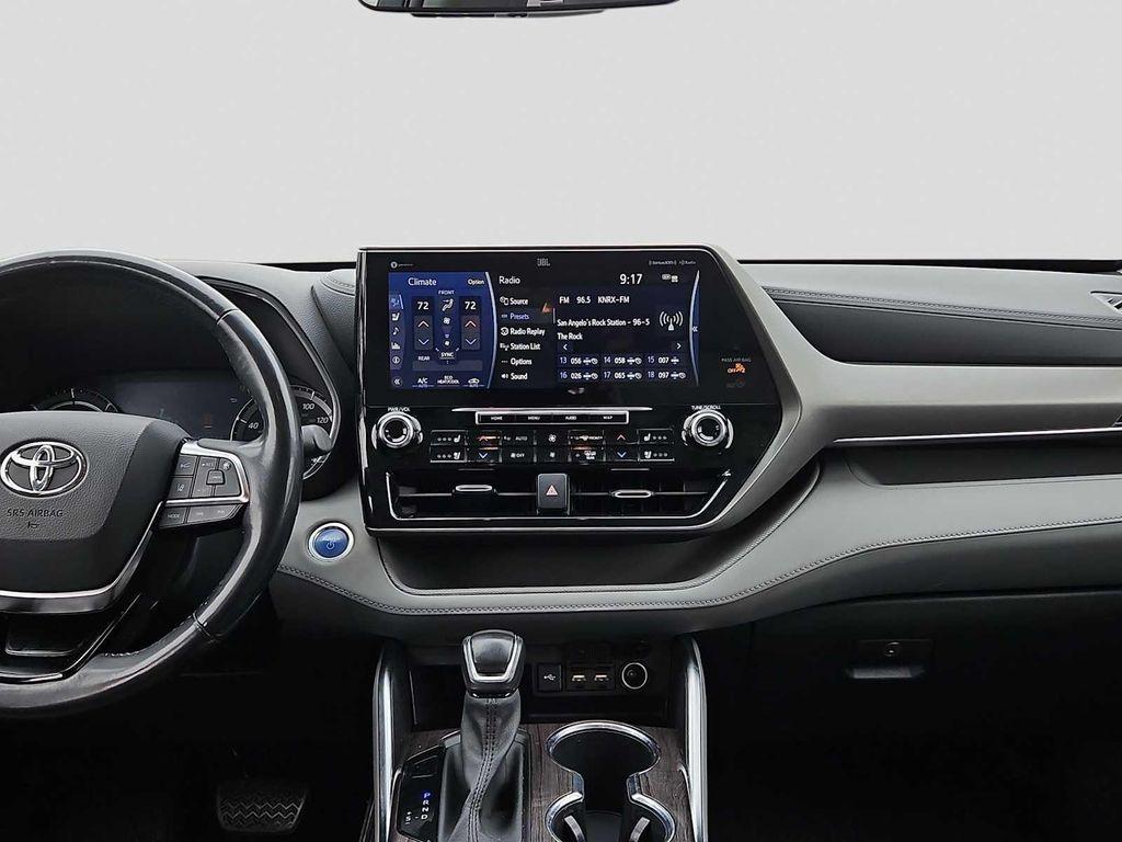 used 2021 Toyota Highlander Hybrid car, priced at $37,140