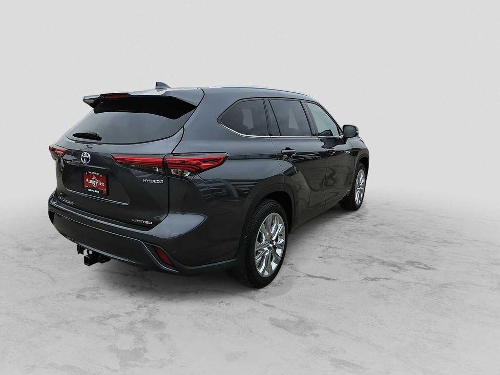 used 2021 Toyota Highlander Hybrid car, priced at $37,140