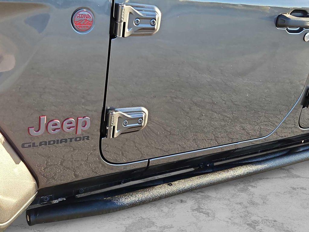 used 2022 Jeep Gladiator car, priced at $34,685