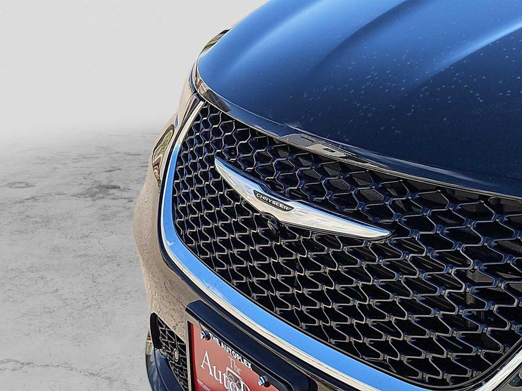 new 2026 Chrysler Pacifica car, priced at $39,844