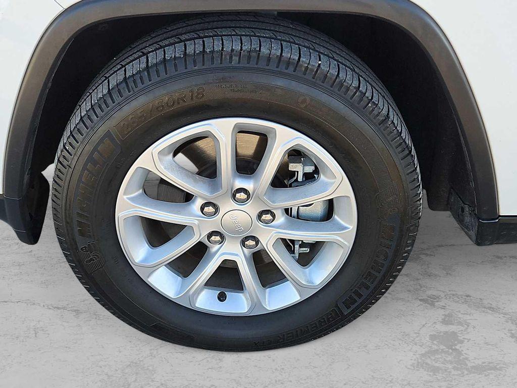 used 2021 Jeep Grand Cherokee car, priced at $20,998