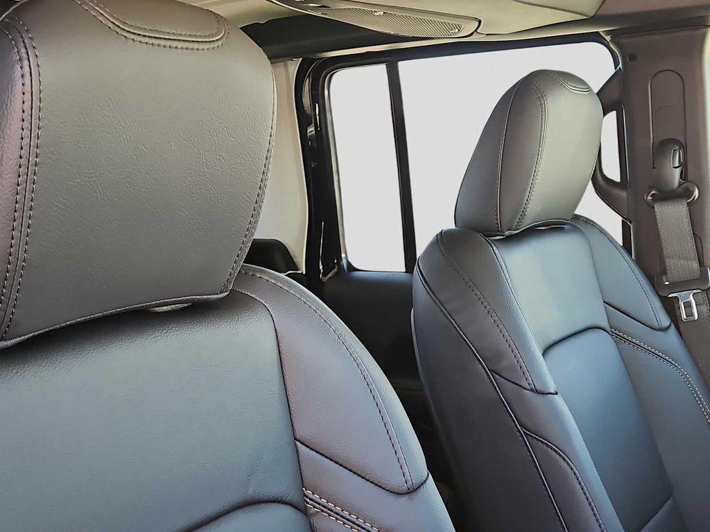 new 2026 Jeep Gladiator car, priced at $48,610