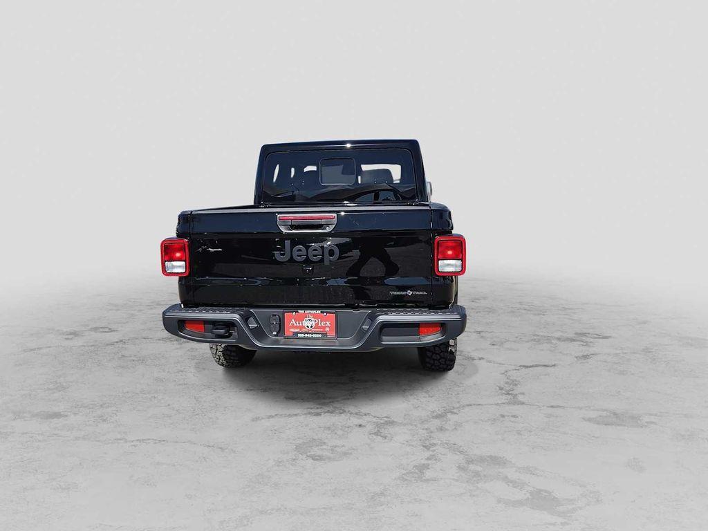 new 2026 Jeep Gladiator car, priced at $48,610