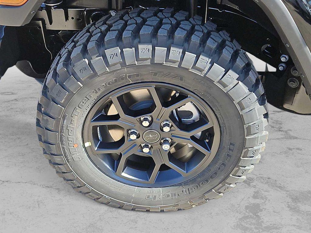 new 2026 Jeep Gladiator car, priced at $48,610