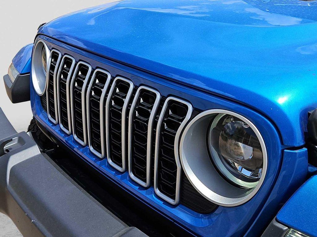 new 2025 Jeep Wrangler car, priced at $47,815