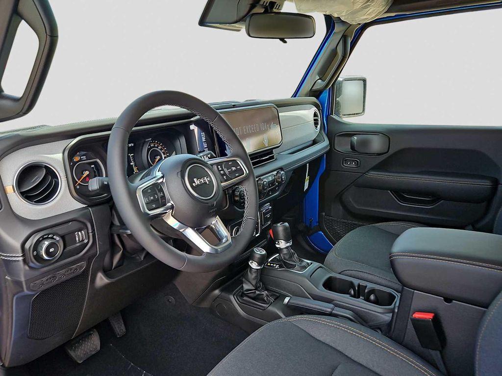 new 2025 Jeep Wrangler car, priced at $47,815