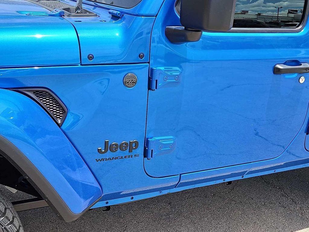 new 2025 Jeep Wrangler car, priced at $47,815