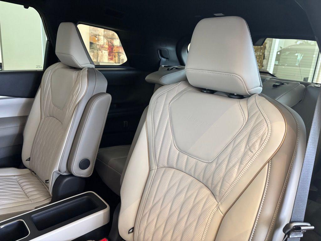 new 2027 INFINITI QX60 car, priced at $70,115