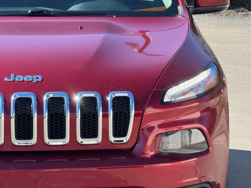 used 2016 Jeep Cherokee car, priced at $14,800
