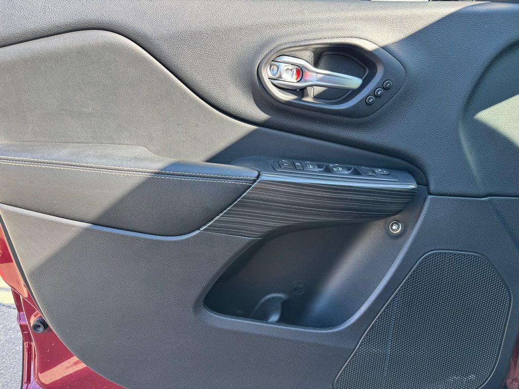 used 2016 Jeep Cherokee car, priced at $14,800