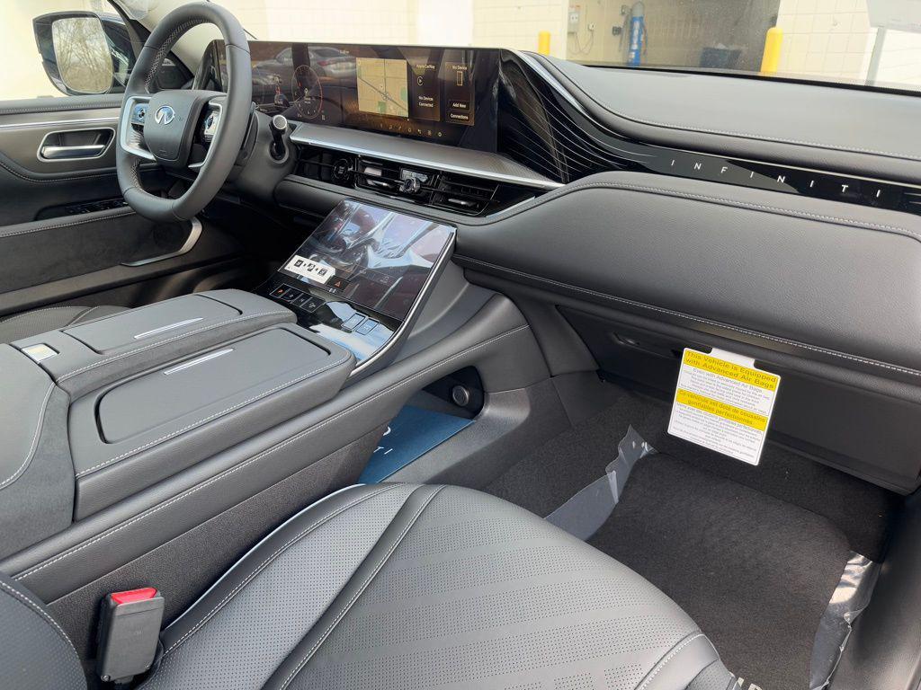 new 2025 INFINITI QX80 car, priced at $82,212