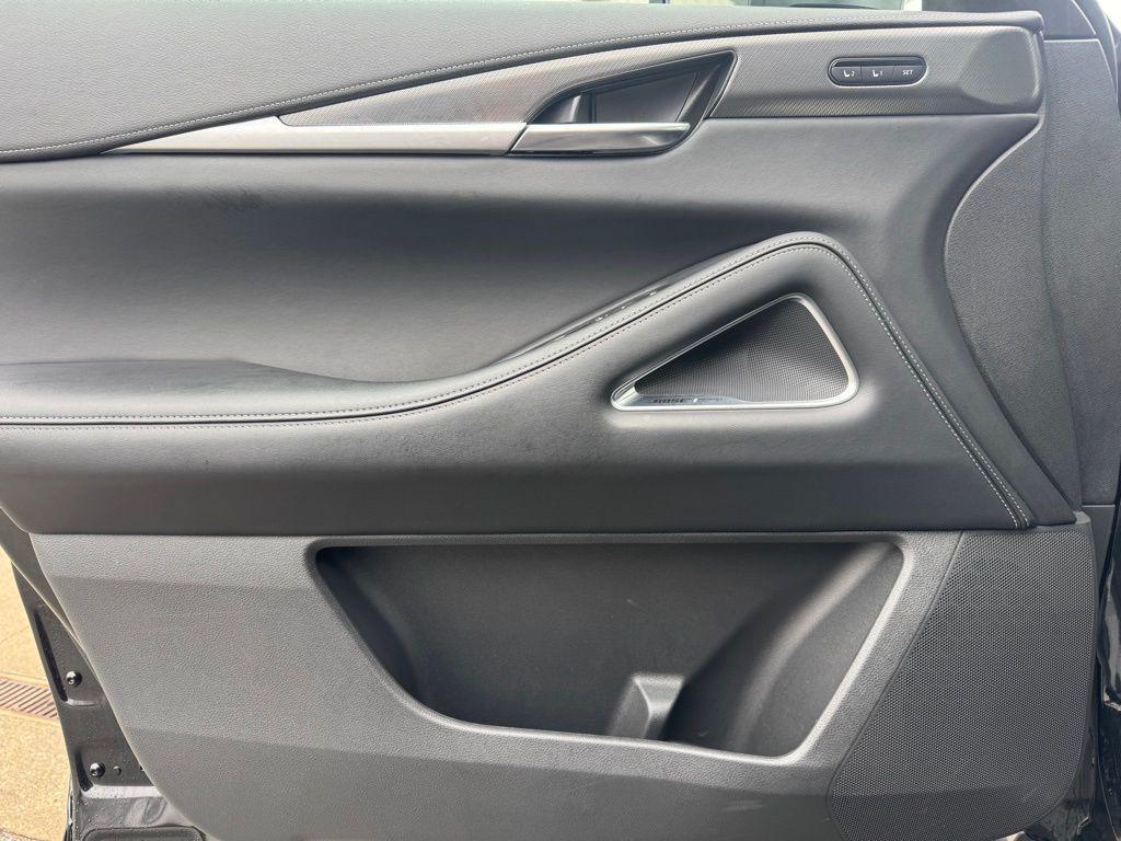 used 2025 INFINITI QX60 car, priced at $47,800