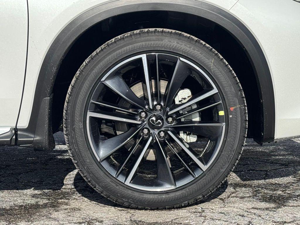 new 2025 INFINITI QX55 car, priced at $42,985