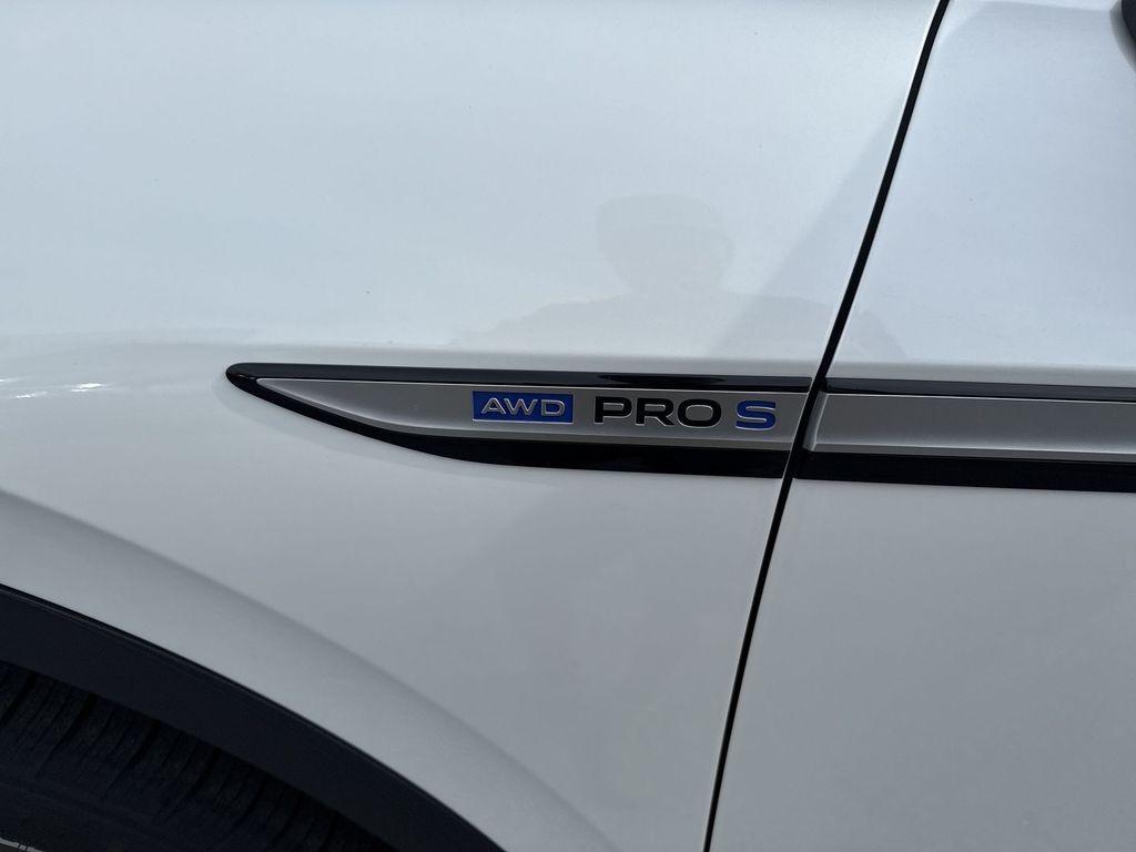 new 2025 Volkswagen ID.4 car, priced at $52,416