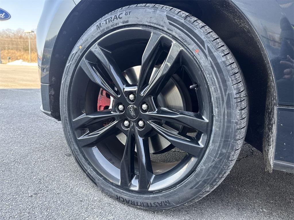 used 2022 Ford Edge car, priced at $25,575