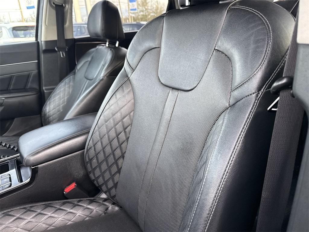 used 2021 Kia Sorento car, priced at $20,850