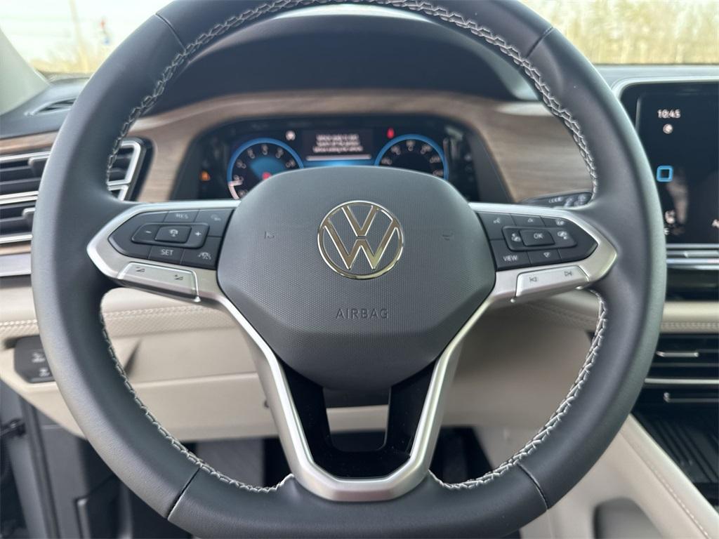 new 2026 Volkswagen Atlas car, priced at $49,678