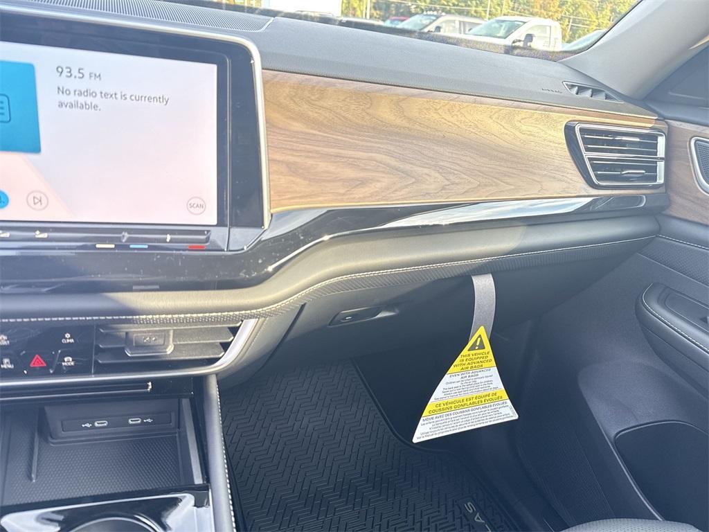 new 2026 Volkswagen Atlas car, priced at $49,277