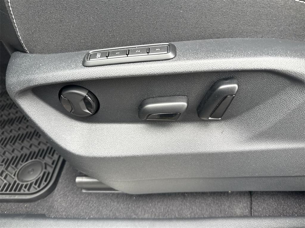 new 2024 Volkswagen Atlas Cross Sport car, priced at $49,300