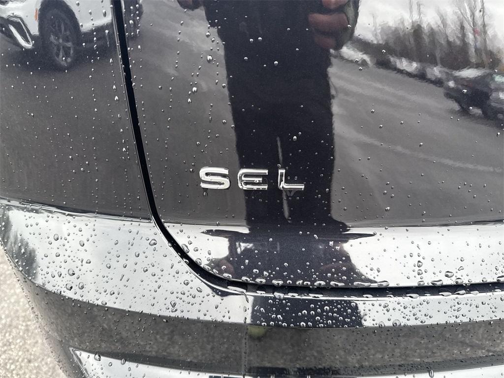 new 2024 Volkswagen Atlas Cross Sport car, priced at $49,300