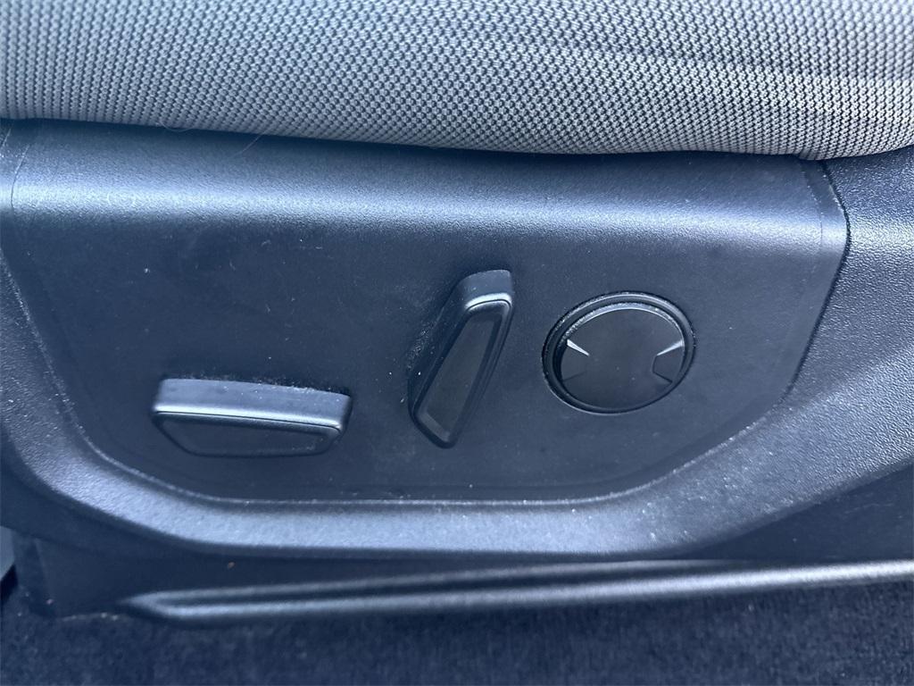 used 2019 Ford F-150 car, priced at $27,900