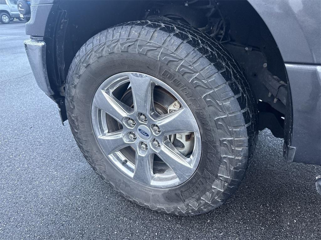 used 2019 Ford F-150 car, priced at $27,900
