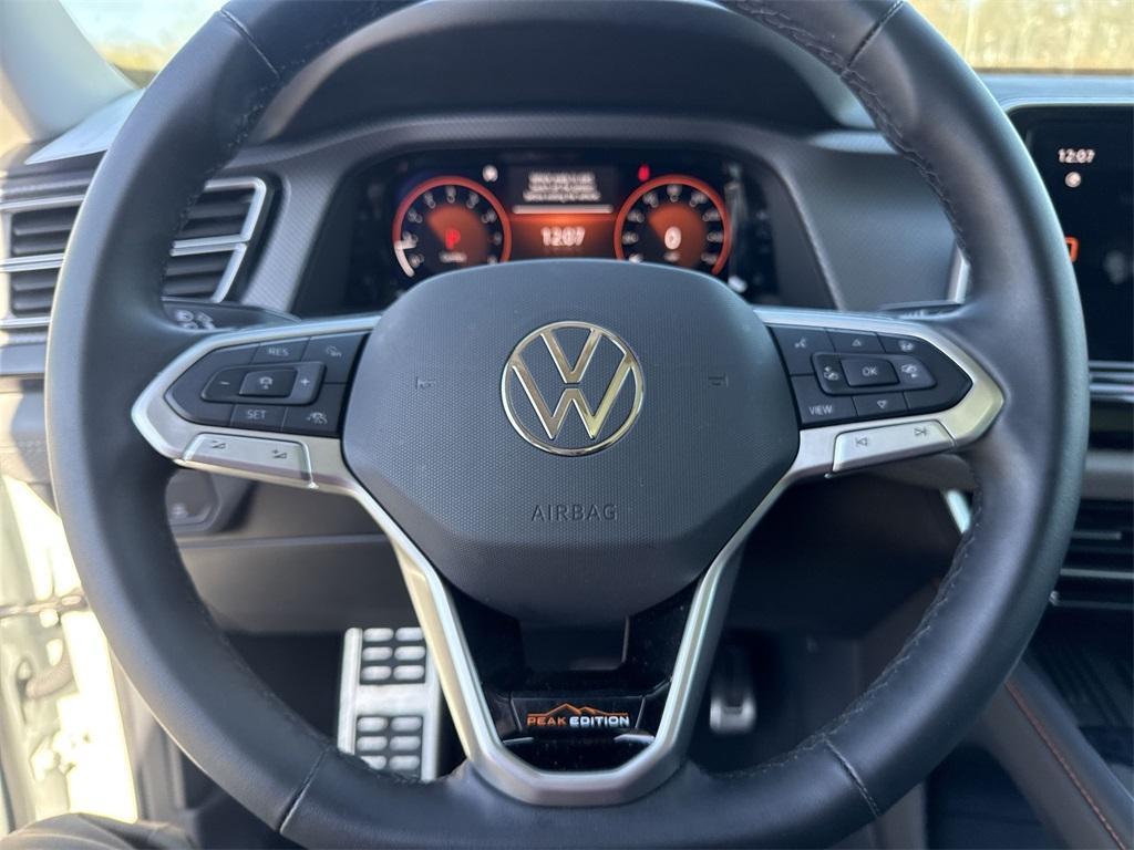 used 2025 Volkswagen Atlas car, priced at $40,880