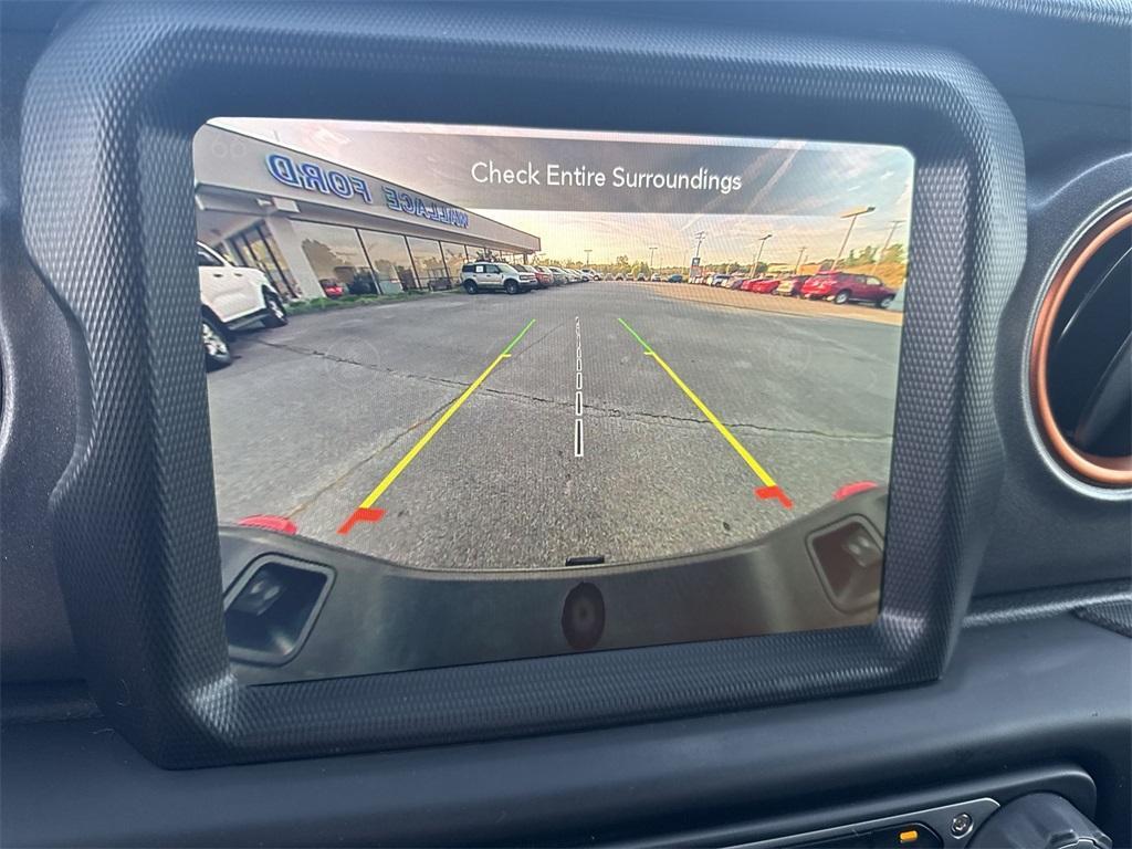 used 2022 Jeep Gladiator car, priced at $35,900