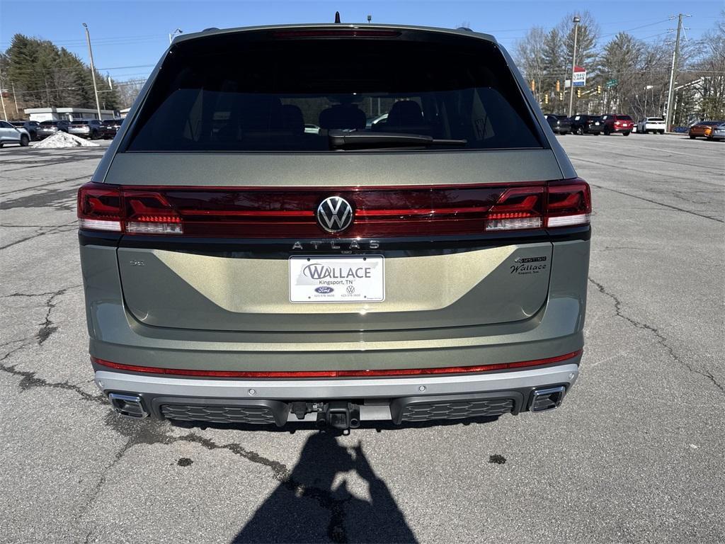 used 2025 Volkswagen Atlas car, priced at $41,400