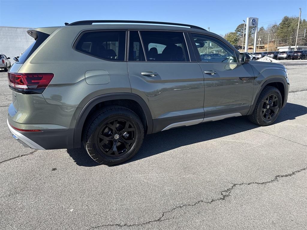 used 2025 Volkswagen Atlas car, priced at $41,400