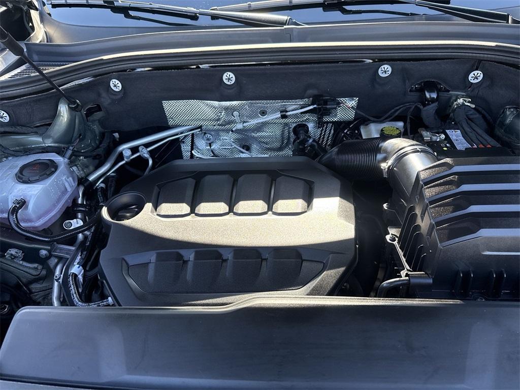 used 2025 Volkswagen Atlas car, priced at $41,400