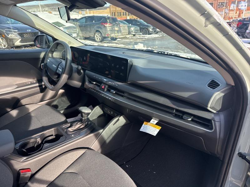 new 2025 Kia K4 car, priced at $23,652