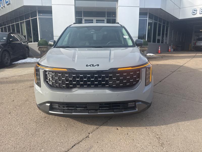 new 2026 Kia Carnival Hybrid car, priced at $55,260