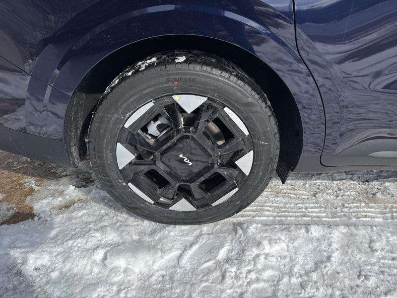 new 2026 Kia Carnival car, priced at $41,190