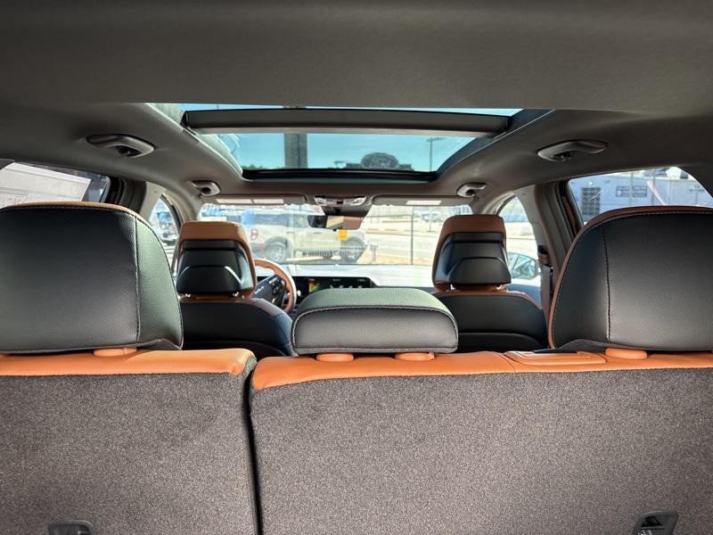 new 2026 Kia Sportage car, priced at $33,600