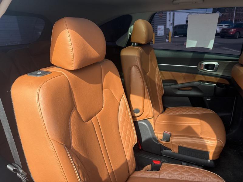 used 2022 Kia Sorento car, priced at $25,095