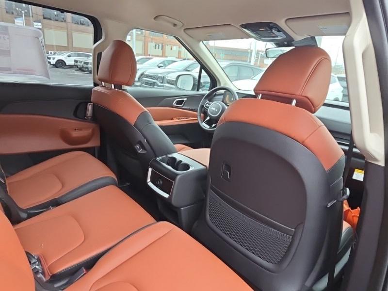 new 2026 Kia Carnival car, priced at $41,682