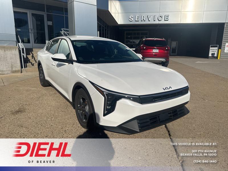 new 2025 Kia K4 car, priced at $24,024