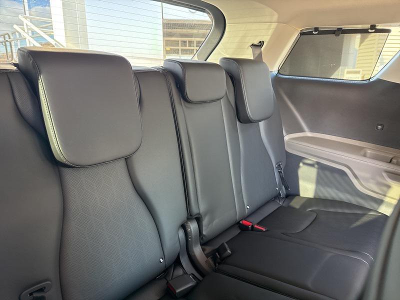 new 2026 Kia Carnival Hybrid car, priced at $43,619