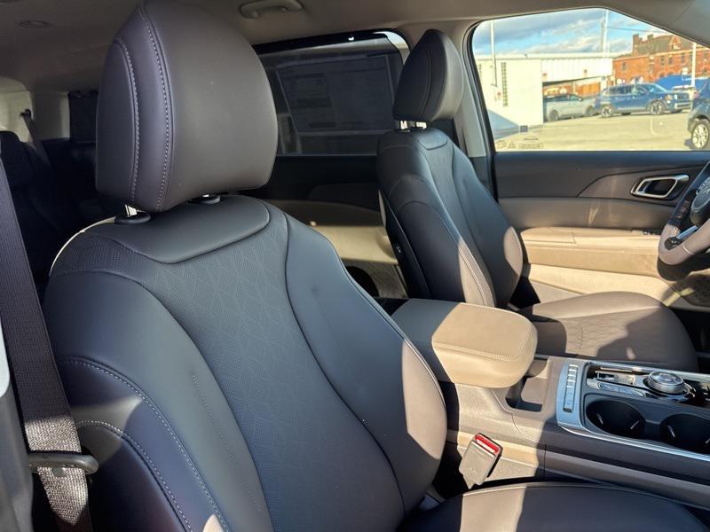 new 2026 Kia Carnival Hybrid car, priced at $43,619