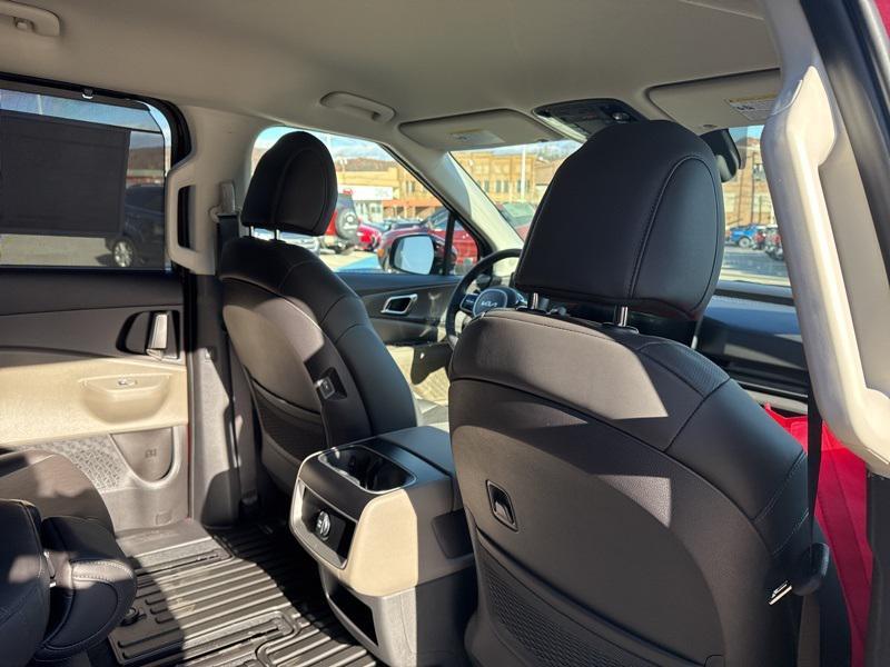 new 2026 Kia Carnival Hybrid car, priced at $43,619