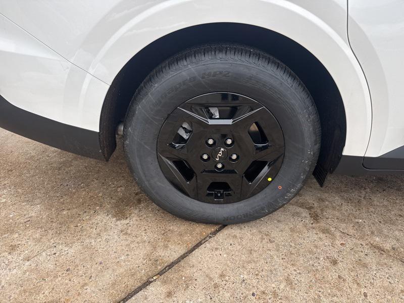 new 2026 Kia Carnival car, priced at $39,899