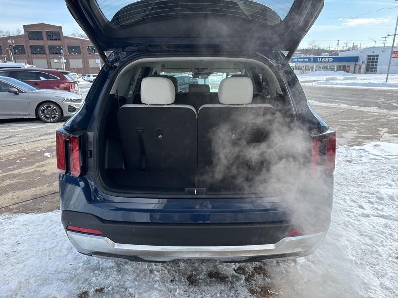 new 2026 Kia Sorento car, priced at $39,215