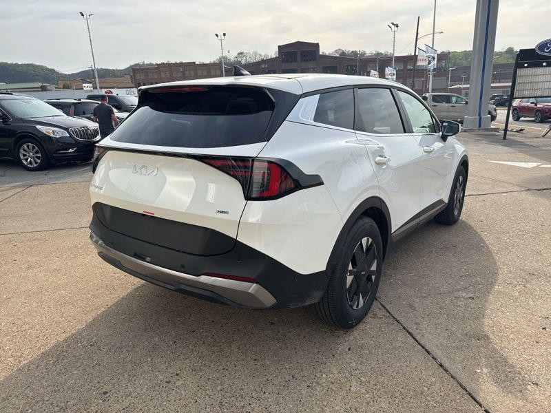 new 2026 Kia Sportage Hybrid car, priced at $28,620